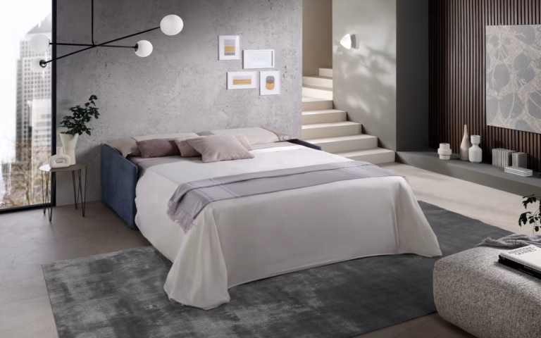 Divano letto Freddy in ambiente, aperto a letto